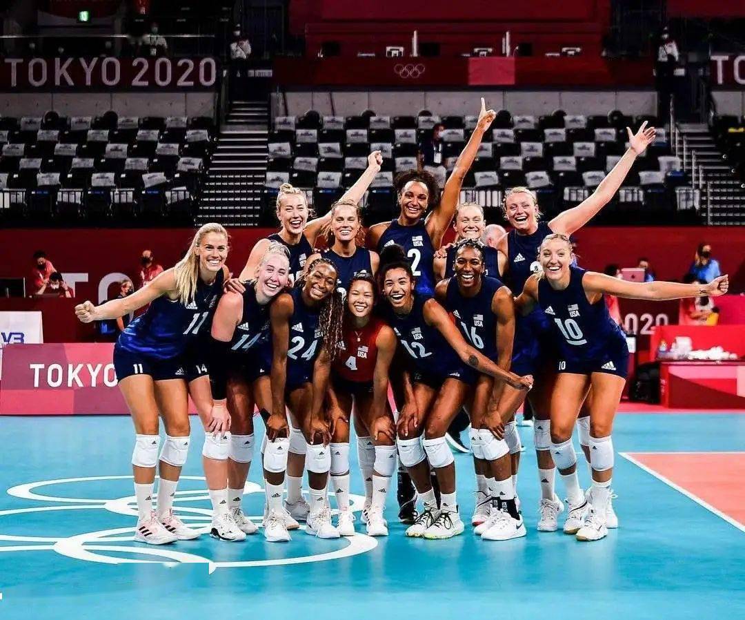 中国女排回归首秀大放异彩，哈登主场球迷高呼名字-